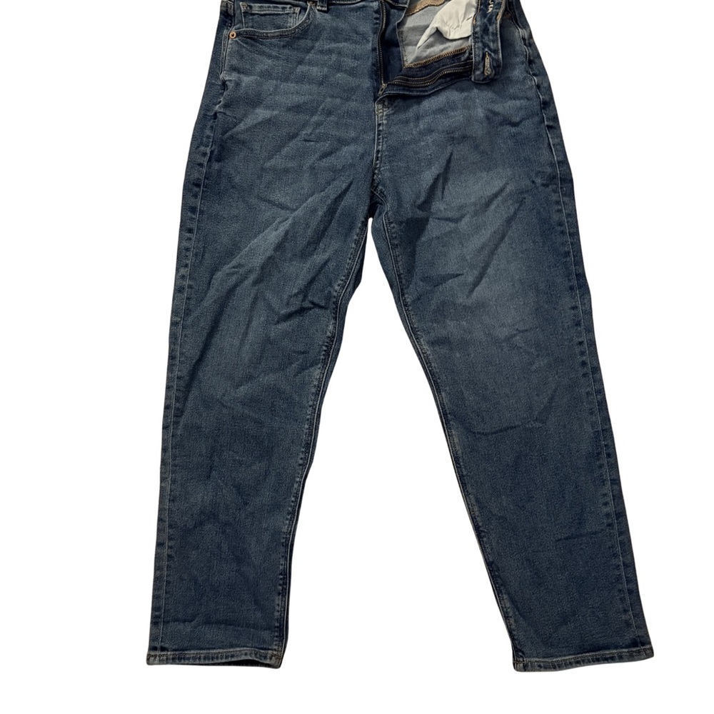 American Eagle Outfitters Mom Jeans